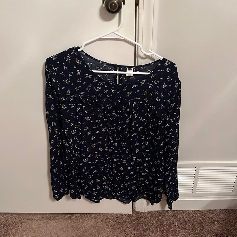 Old Navy blouse (XL, Navy with flowers)